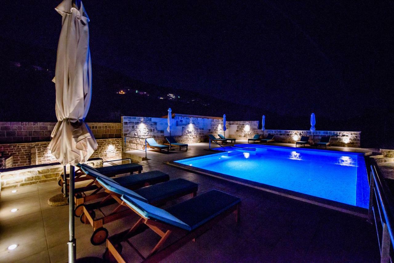 Hotel Skalinada 萨瓦拉 外观 照片